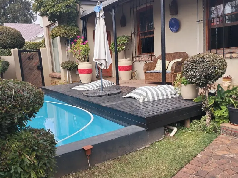 84 on 4th Guest House