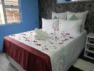 Self catering apartment in Woodlands, Montclair – photo 2, Apartment/Flat in Durban