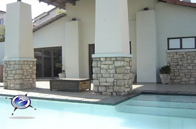 Neat, cosy & safe 2 bed 2 bath Sunninghill Loft!