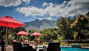 Aan de Oever Guesthouse