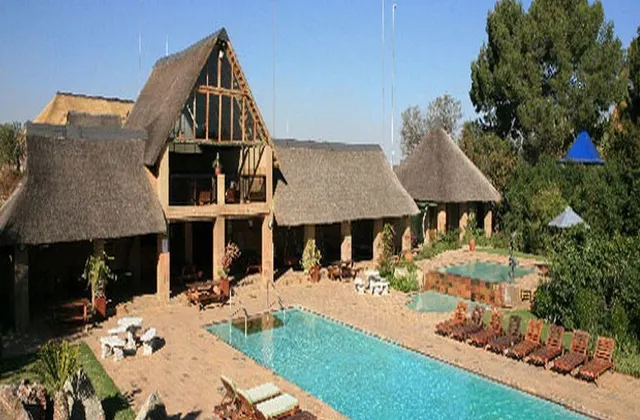 Misty Hills Country Hotel