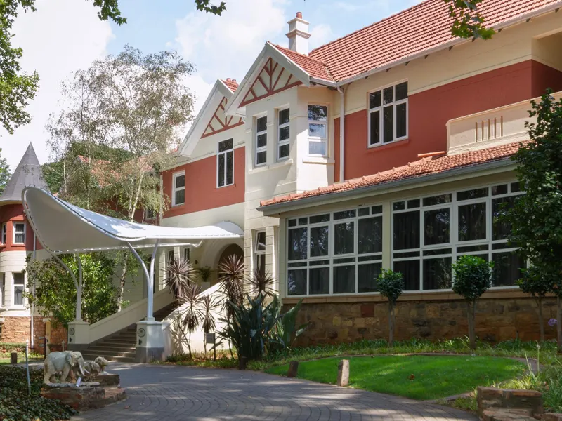 Holiday Inn Johannesburg Sunnyside Park By IHG