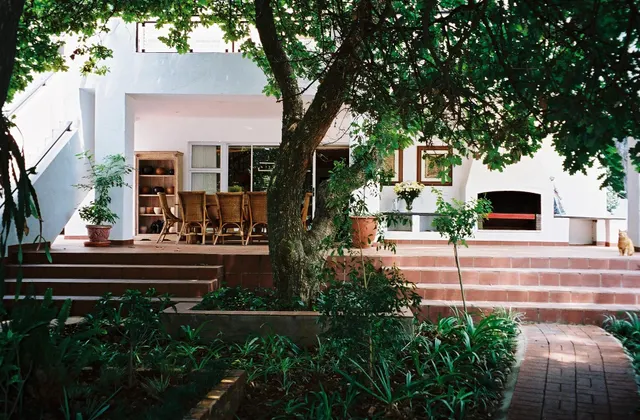 Melrose Place Boutique Hotel