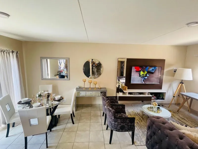 Mello's 3 Bedroom Villa