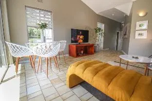 Classy Apartment 2, Randpark Ridge