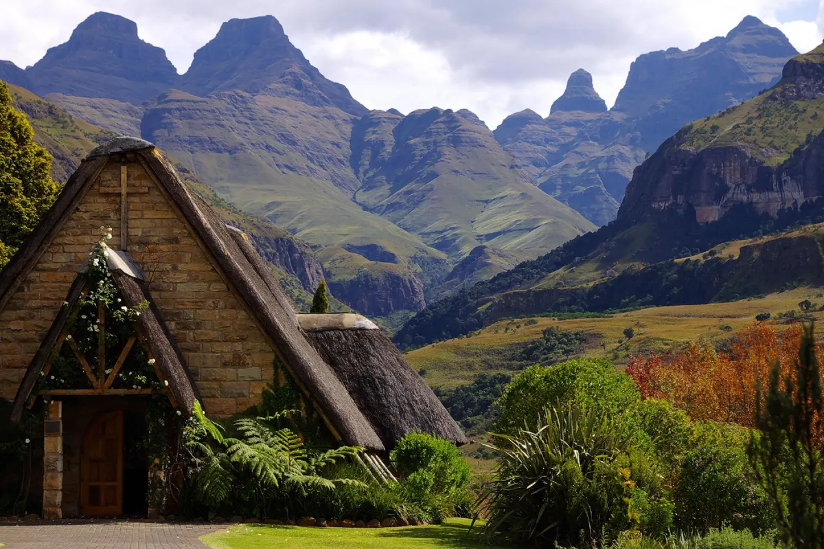 Cathedral Peak Hotel