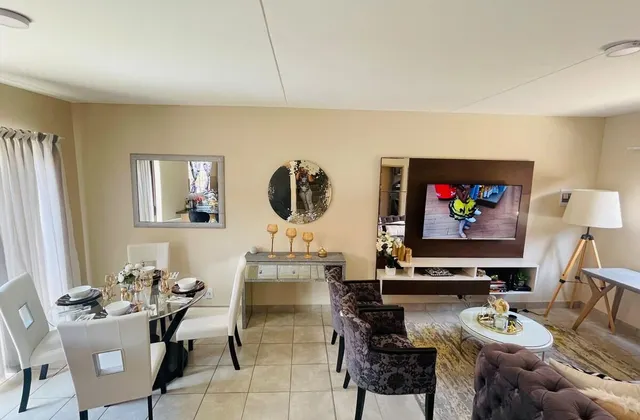 Mello's 3 Bedroom Villa