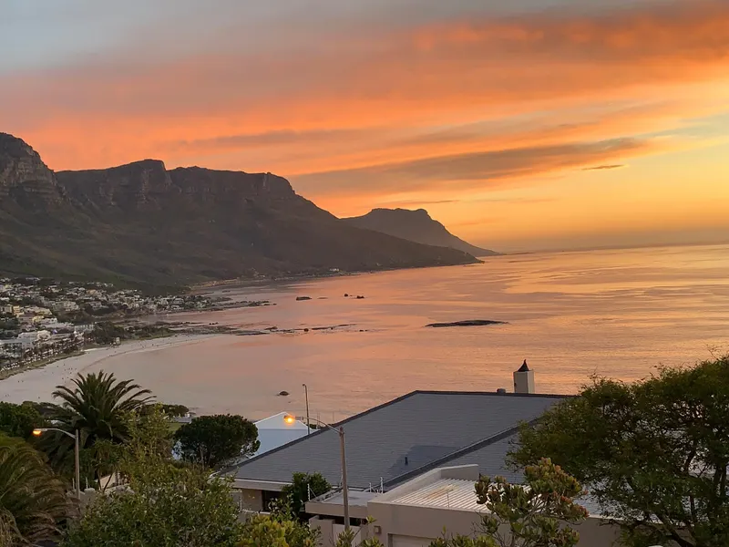 Clifton apartment with private pool deck 