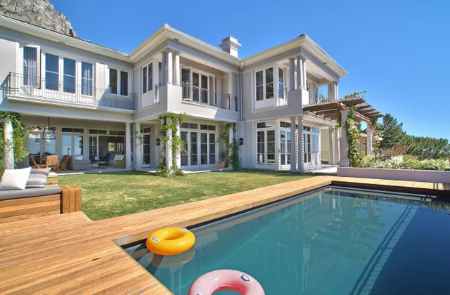 Stylish Villa with lots of space - Camps Bay