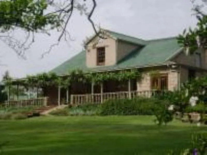 Halliwell Country Inn