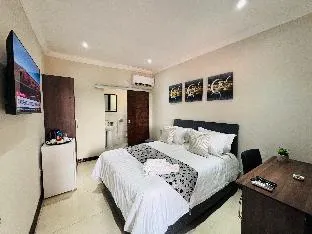 The Pillows Suites Guest House Waterkloof Ridge – photo 3, Entire House in Pretoria