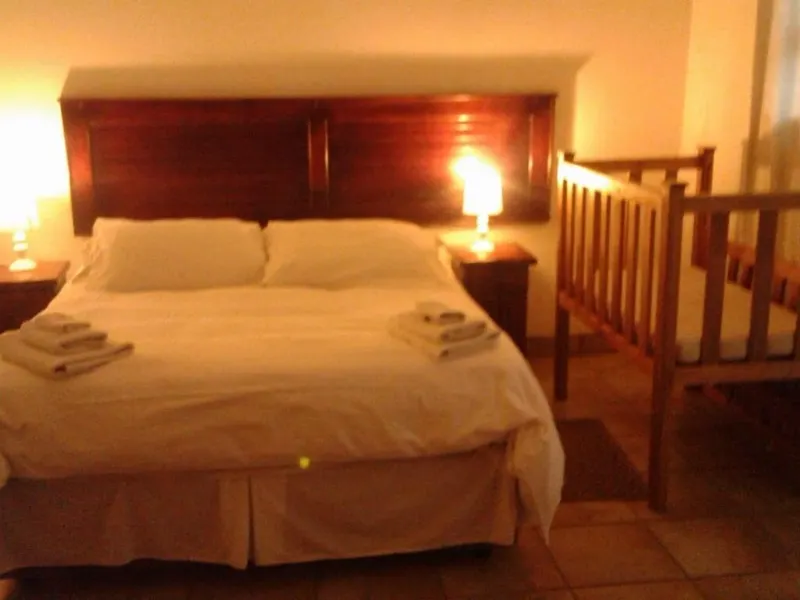 D & H Guesthouse Apt 8 Deluxe Family Unit