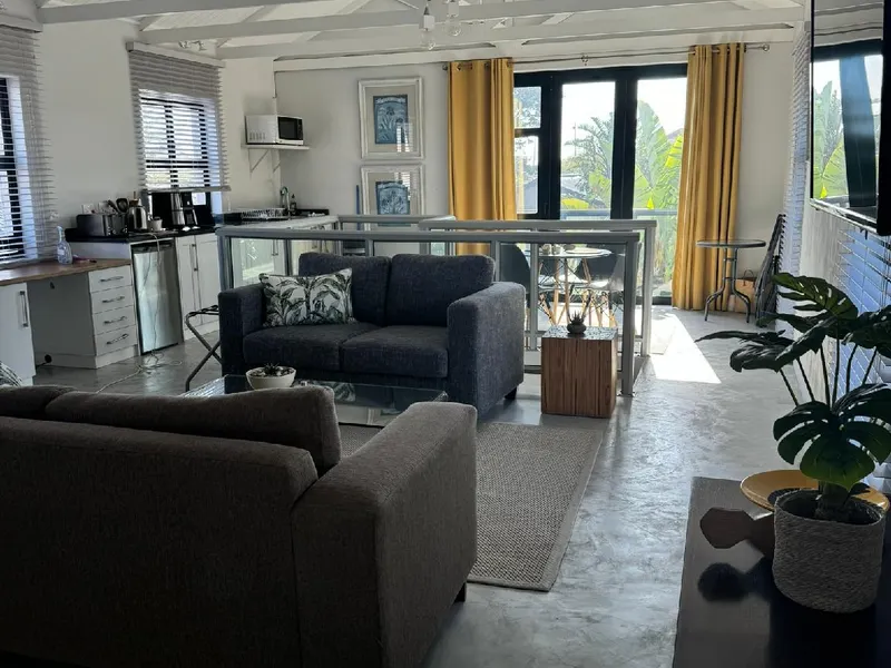 Cozy, Spacious Loft on 4th Avenue