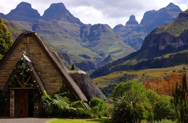 Cathedral Peak Hotel