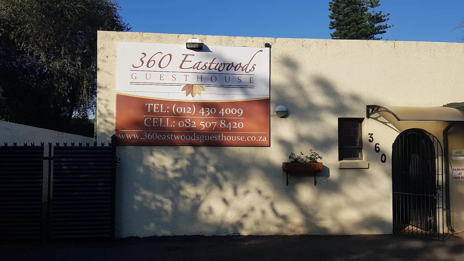 360 Eastwoods Guesthouse