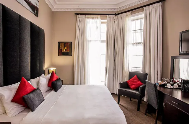 Amoris Guest House-Sea Point