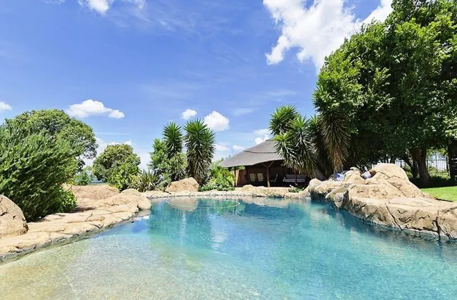 Blue Roan Country Lodge