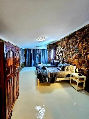 Luxury GuesthouseCo FlintstoneHouse  – photo 2, Apartment/Flat in Kruger National Park