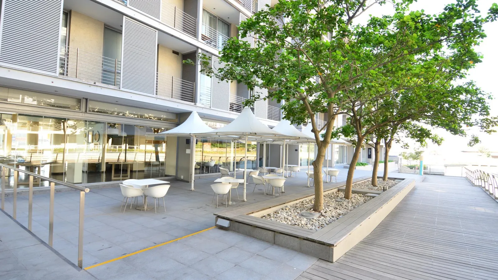 410 & 214 Harbour Bridge Luxury Apartments