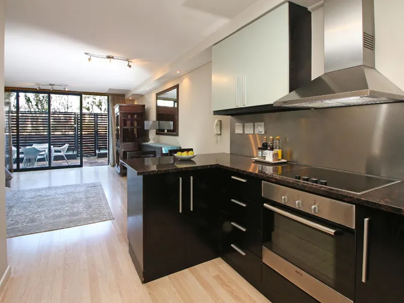 Centrally Located Base For Your Cape Town Stay