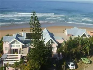 The Pink Lodge on the Beach