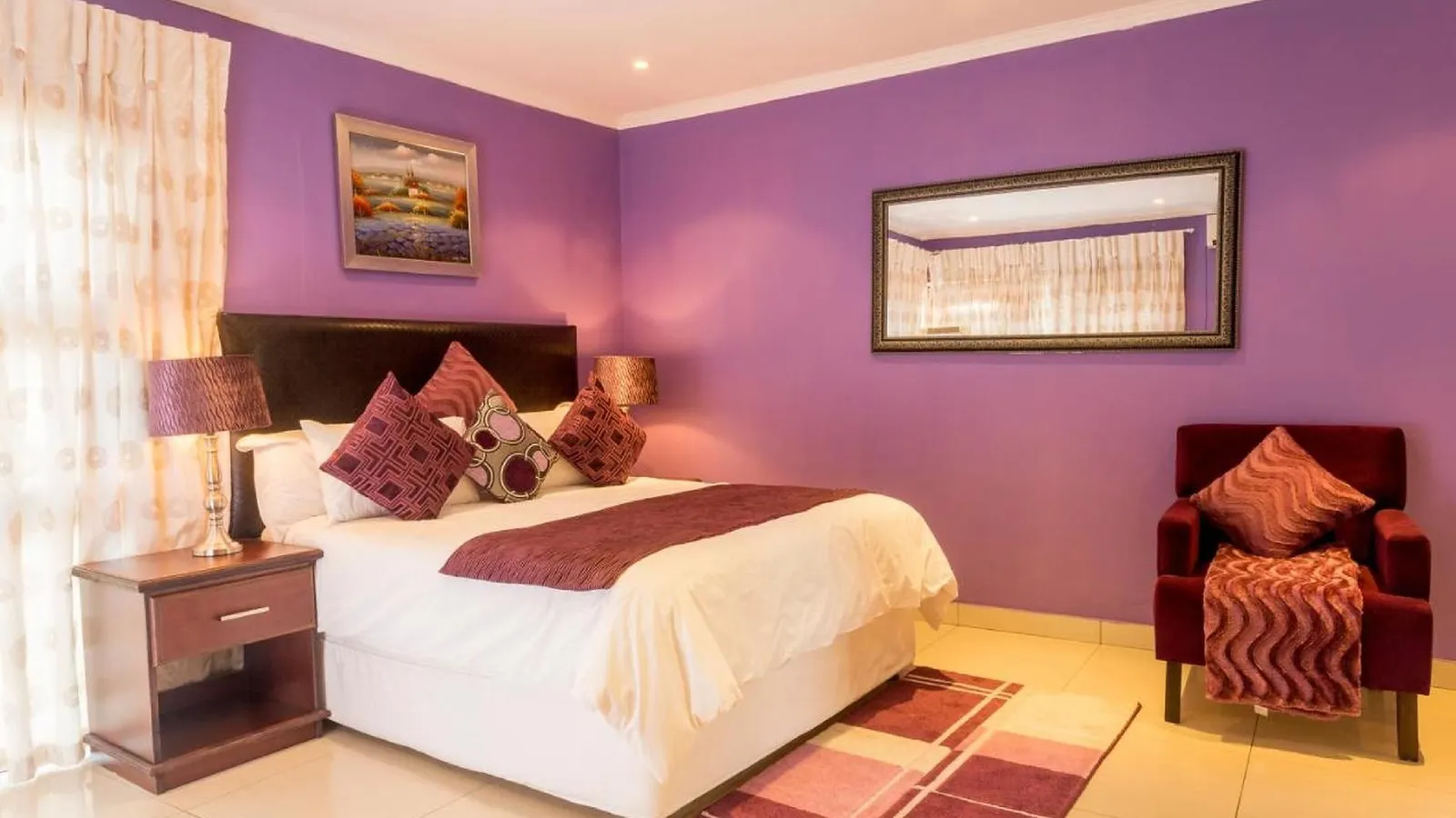 Ezulwini Guest House - Executive Double Room with pool view, 2 guests in Balito