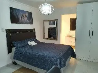 Adorable 1 bedroom place, suitable for day & night – exterior or main view, Johannesburg