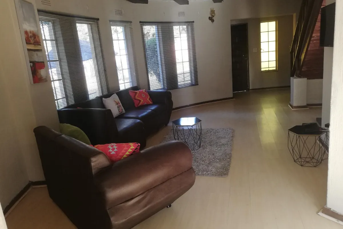 6 bedrooms Thatchy Cultural Fairy Hut