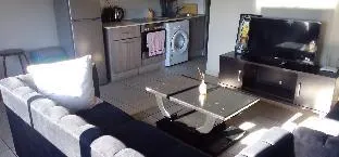 Two Bedroom Apartment Rosebank Central