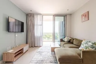 Neat 2BR Rosebank Apartment