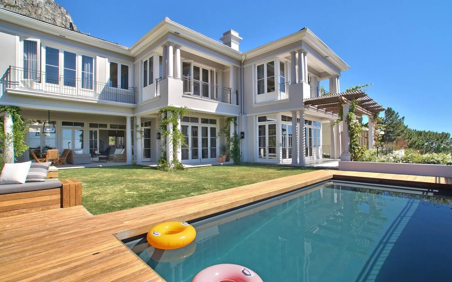 Stylish Villa with lots of space - Camps Bay