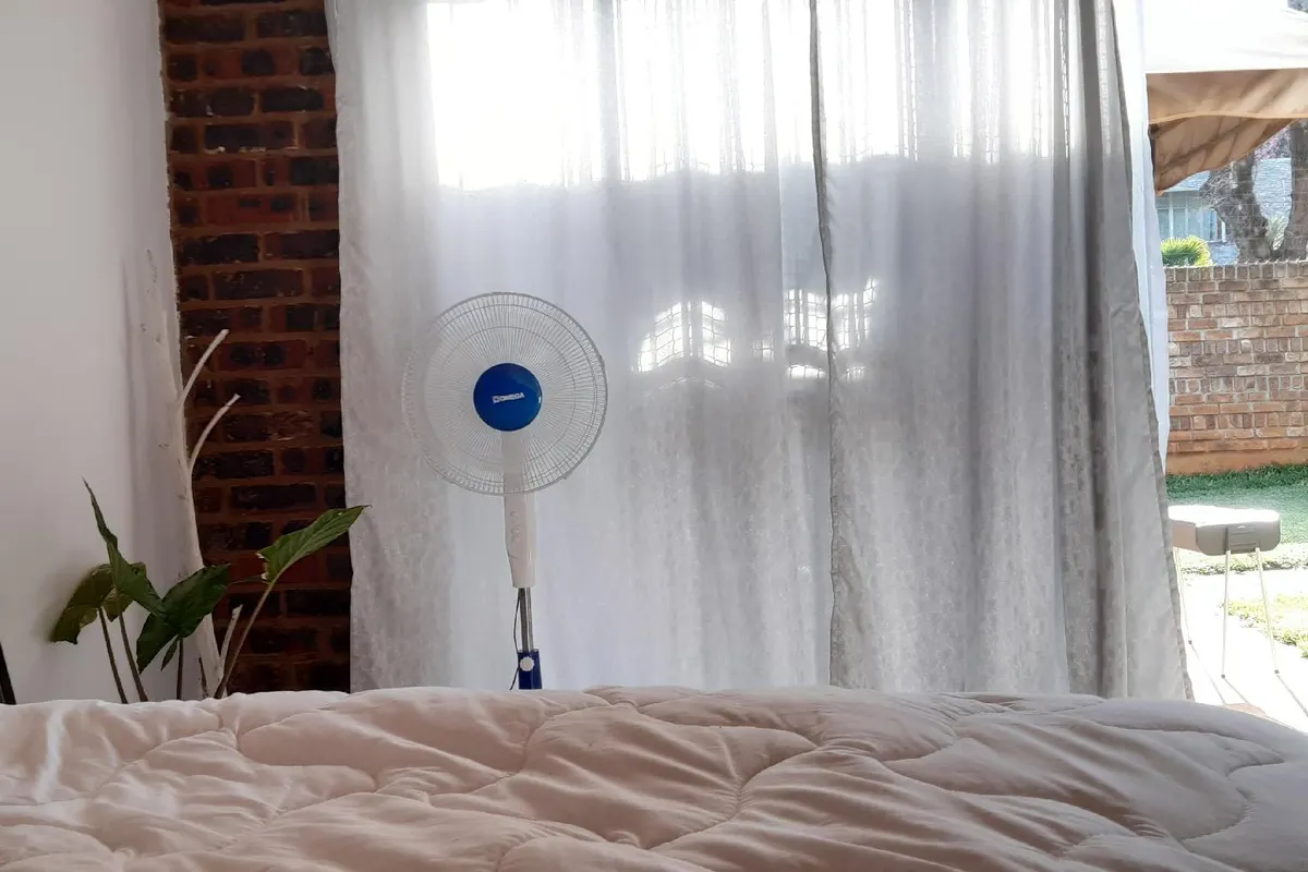 2 Bedroom + 1 Bathroom & full kitchen