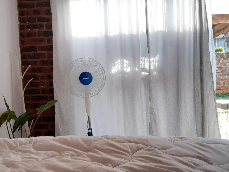 2 Bedroom + 1 Bathroom & full kitchen