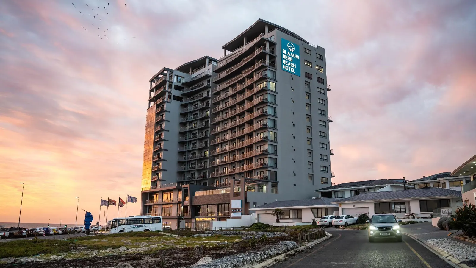 Blaauwberg Beach Hotel