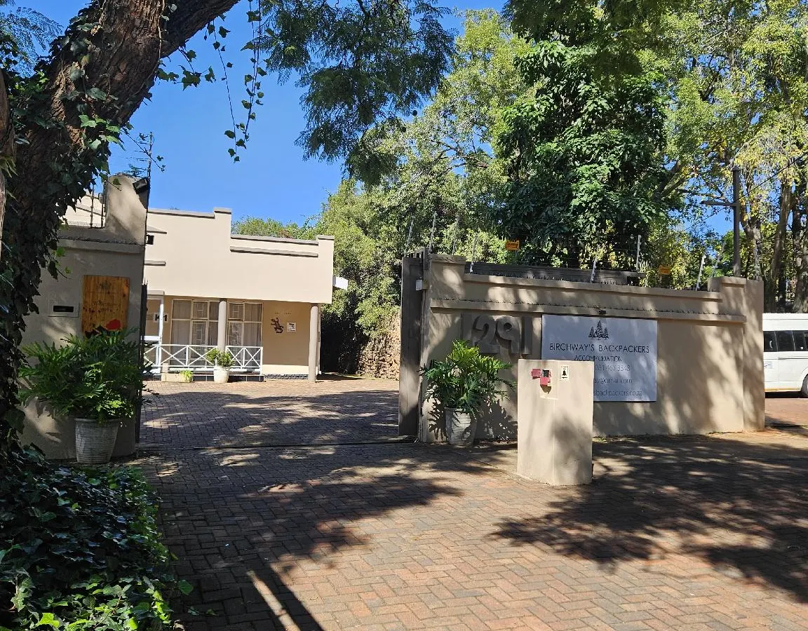 Birchways Backpackers