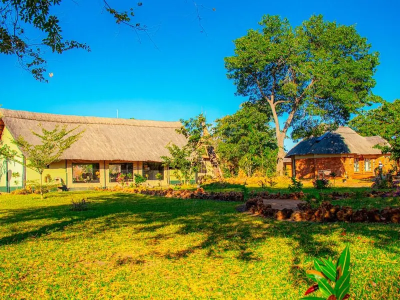 Suites[Delux Room] rounded by nature