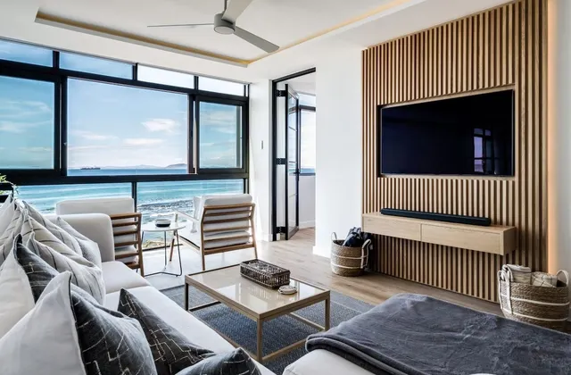 Magical Apartment w/Uninterrupted Ocean Views (Mou