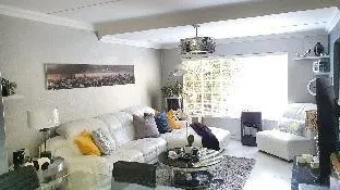 Upmarket 3 Bedroom Apartment