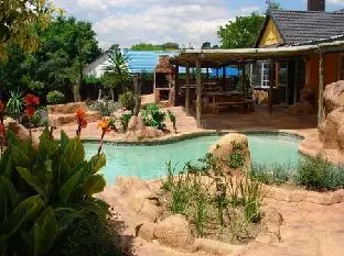 Flintstones Guest House Fourways
