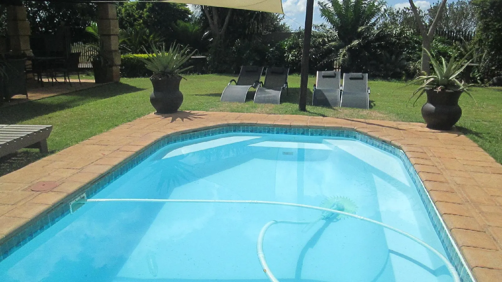 Ama Zulu Guesthouse and Safaris