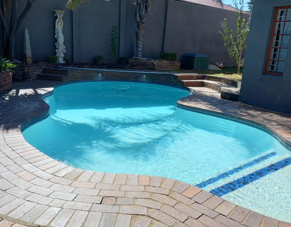 Naisar Holiday Home & Cottages,Primrose.