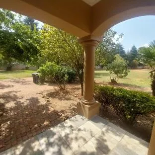 Budias guest lodge – photo 5, Entire House in Johannesburg