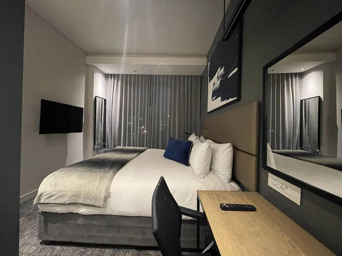 Lovely serviced 1bed apartment at Capital Hotel