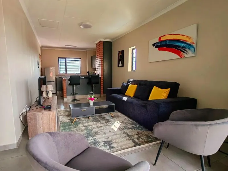 Modern 2 bed at Waterfall Ridge