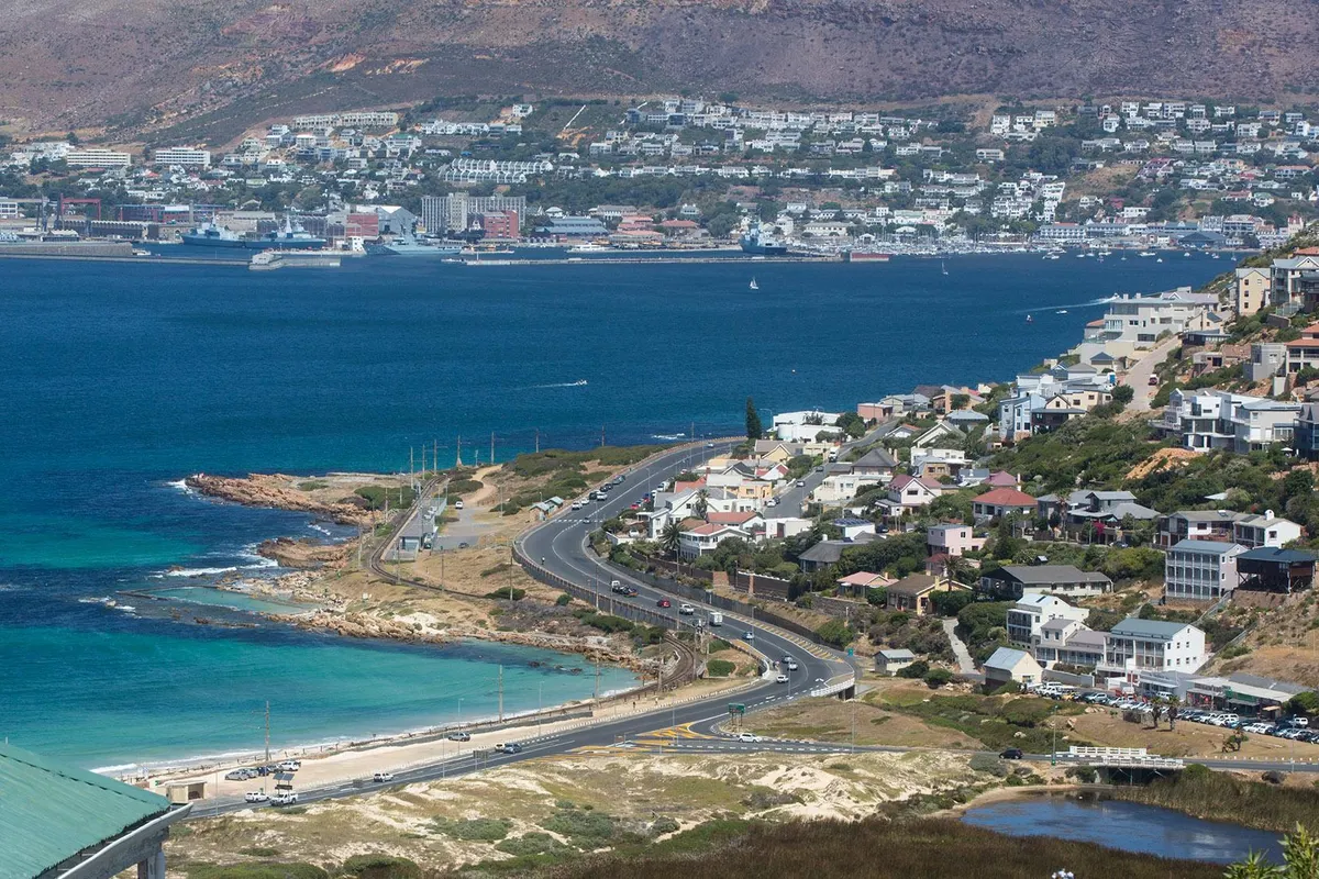 Bay Vista Garden Flat is quiet and private