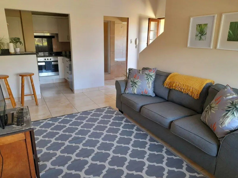 Six25 on Marine - 5 min to beach