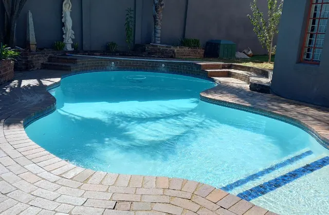 Naisar Holiday Home & Cottages,Primrose.