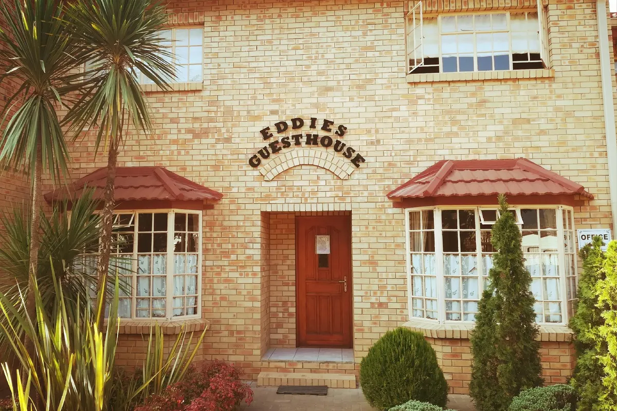 Eddies Self Catering or Bed and Breakfast