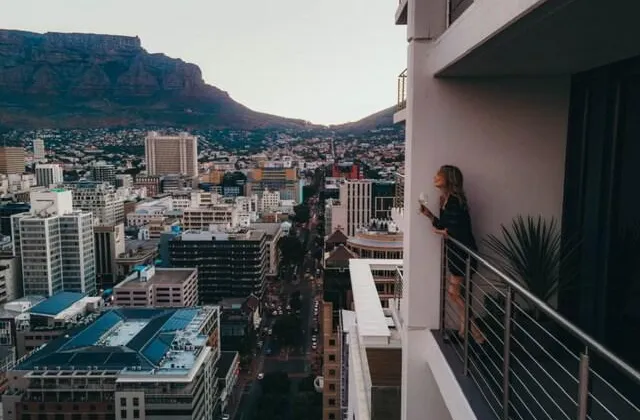 Unique studio with stunning Table Mountain views