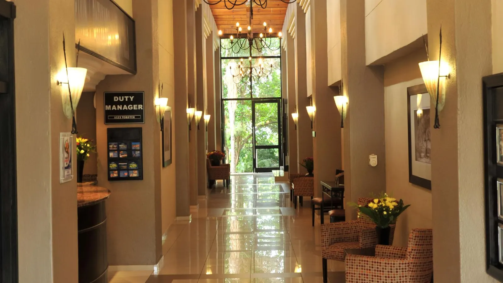 Safari Hotel & Convention Centre